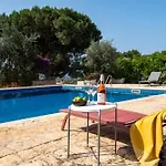 Vista Mare, Piscina E Parco Giochi Вилла Полиньяно-а-Маре