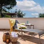 Vista Mare, Piscina E Parco Giochi