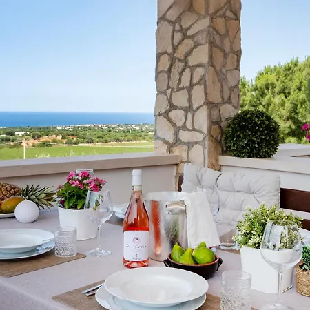 Vista Mare, Piscina E Parco Giochi Villa